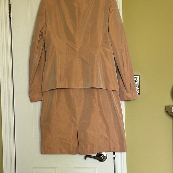 Beautiful 2 pieces Marc Aurel, size 10 New Condition - Picture 2 of 6